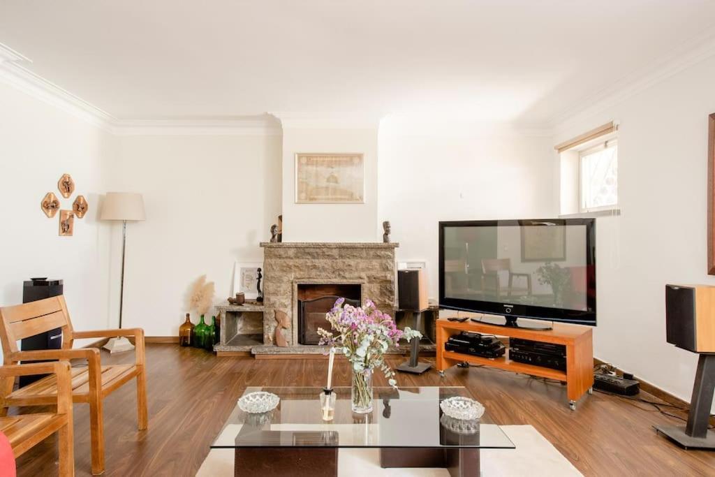Vinaika Loft Apartment Oeiras Exterior photo